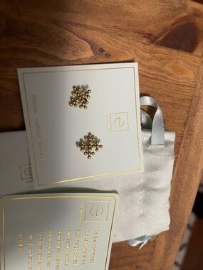 Newton Gold Beaded Cluster Stud Earrings